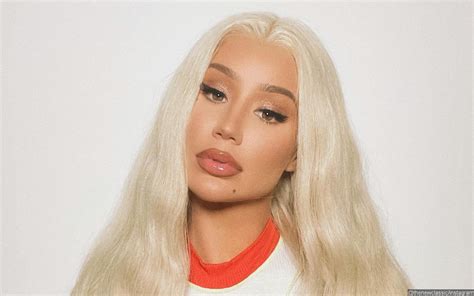 iggy azalea only|Iggy Azalea tells fans what to expect after she joins。